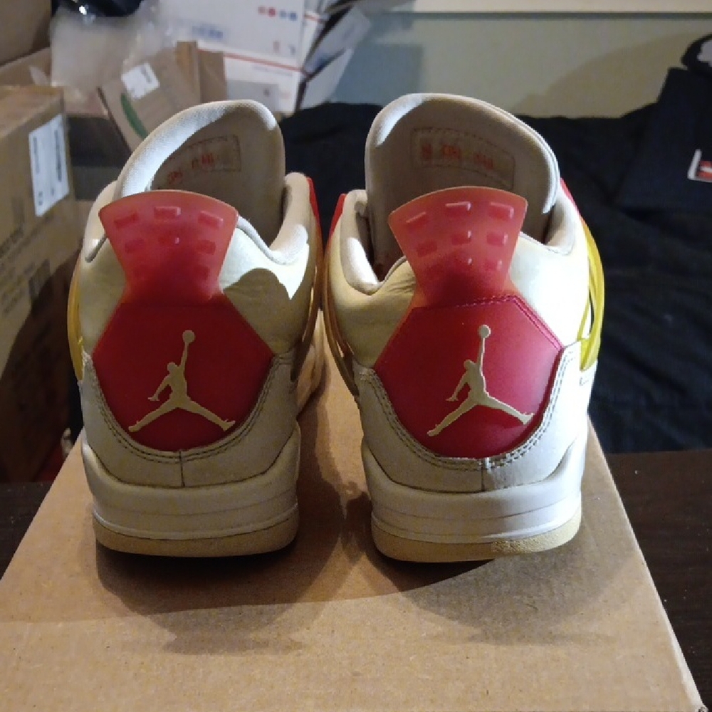 Jordan 4 Retro (GS) White Lemon Pink Womens 7 Boys 5.5Y EUC - Picture 5 of 10